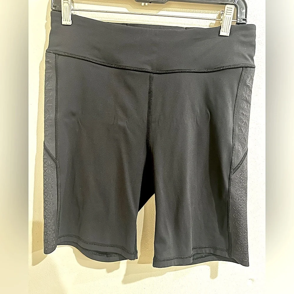 Lululemon Strength & Sweat 8” - Picture 2 of 9
